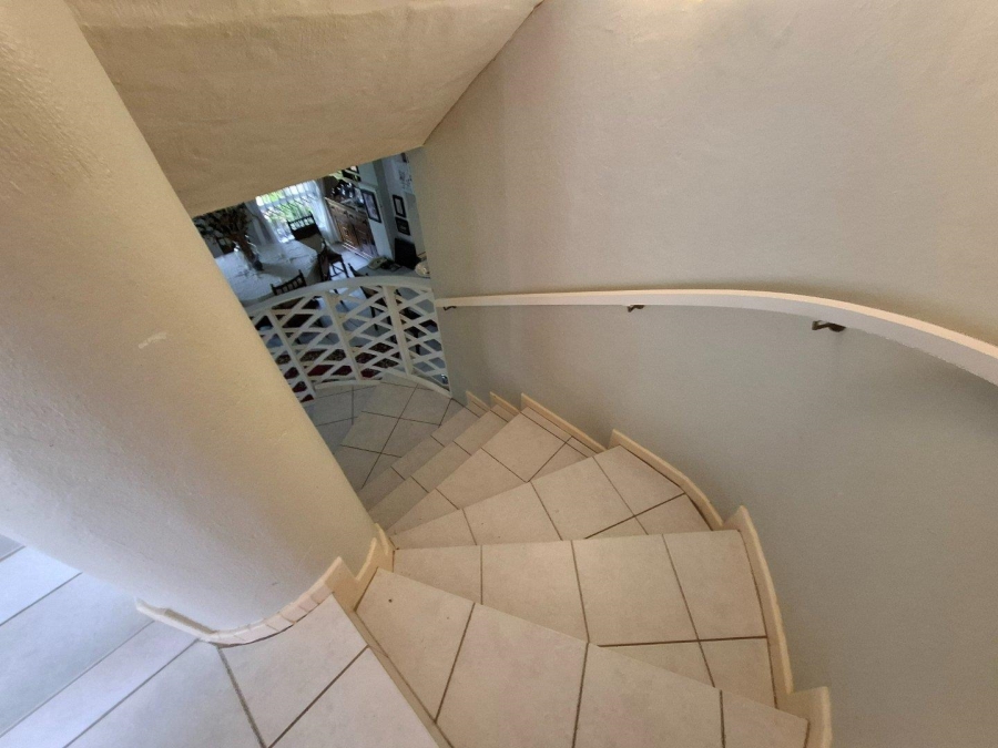 4 Bedroom Property for Sale in Wavecrest Eastern Cape